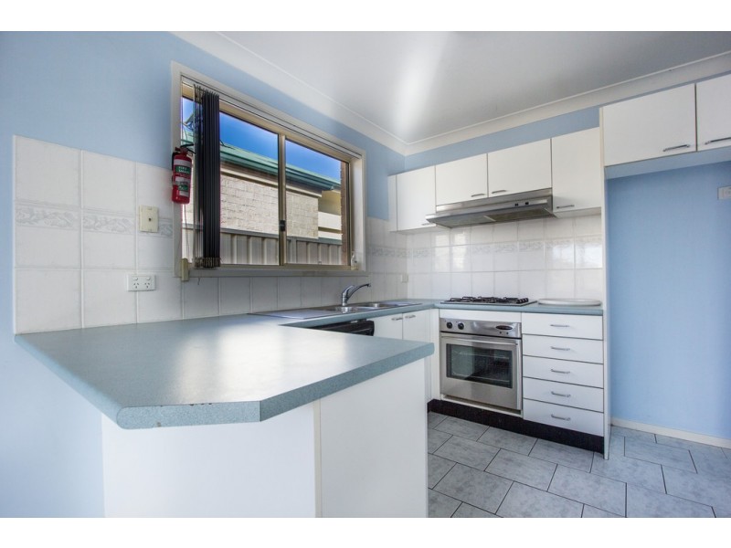 11 Wallcliffe Court, Wattle Grove NSW 2173
