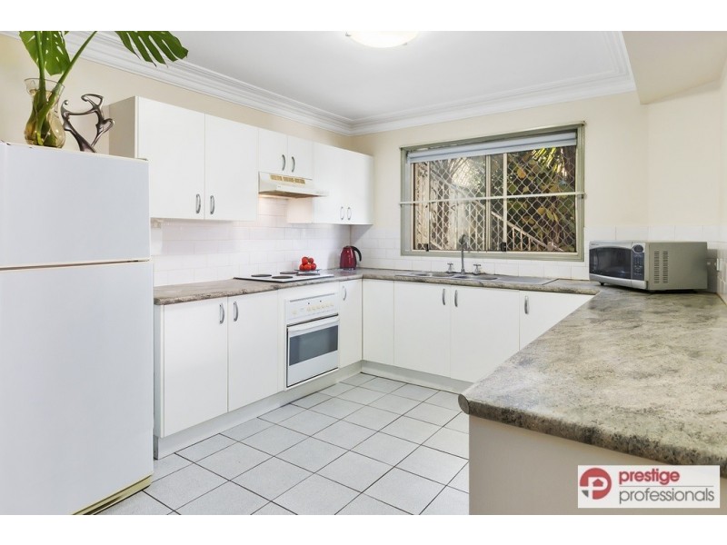 7/182-184 Leacocks Lane, Casula NSW 2170