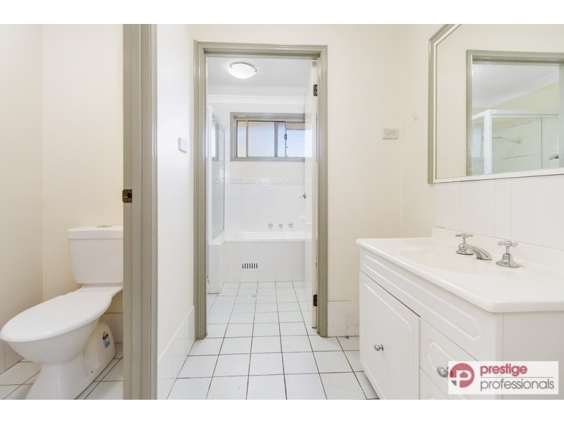 7/182-184 Leacocks Lane, Casula NSW 2170