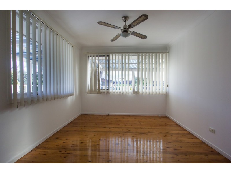 85 Renton Avenue, Moorebank NSW 2170