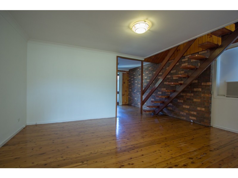 85 Renton Avenue, Moorebank NSW 2170