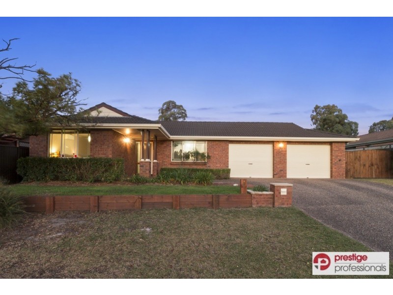 4 Trentham Park Court, Wattle Grove NSW 2173