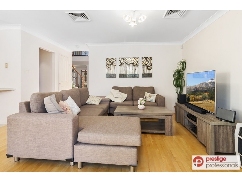 3 Scribbly Gum Court, Voyager Point NSW 2172