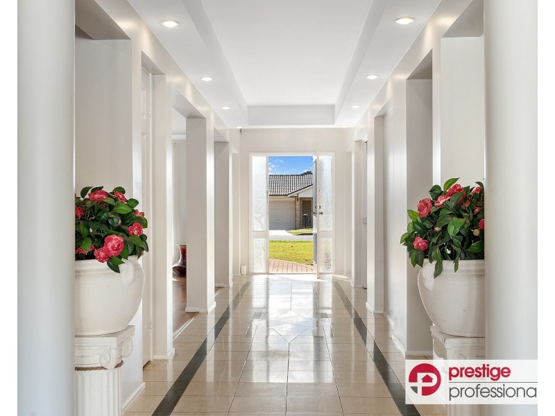 13 Wattle Grove Drive, Wattle Grove NSW 2173