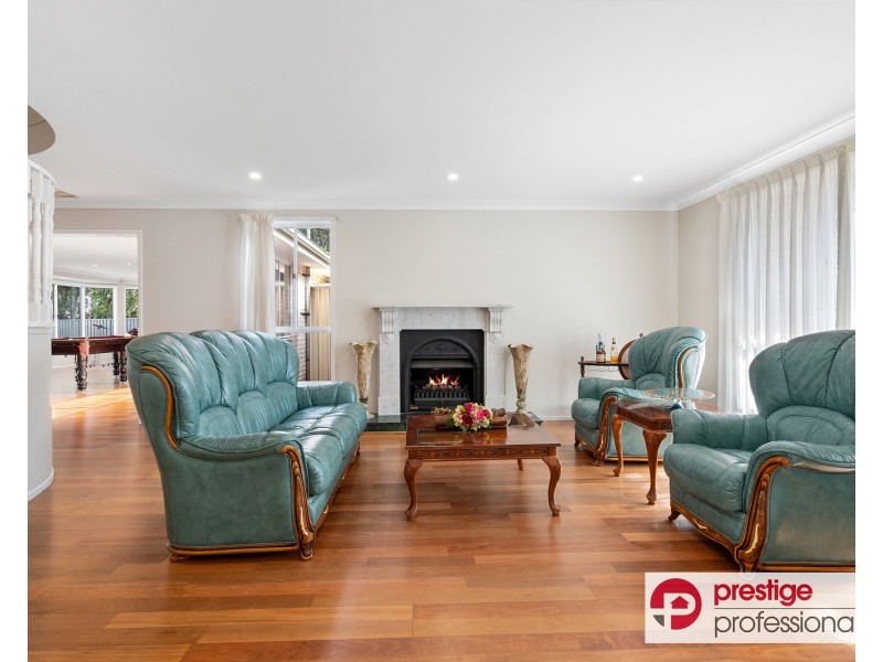 13 Wattle Grove Drive, Wattle Grove NSW 2173