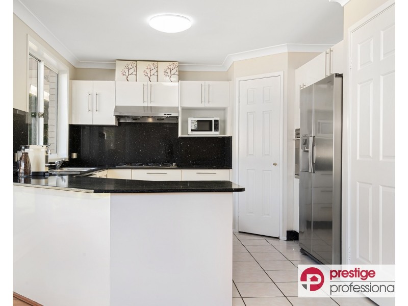 13 Wattle Grove Drive, Wattle Grove NSW 2173