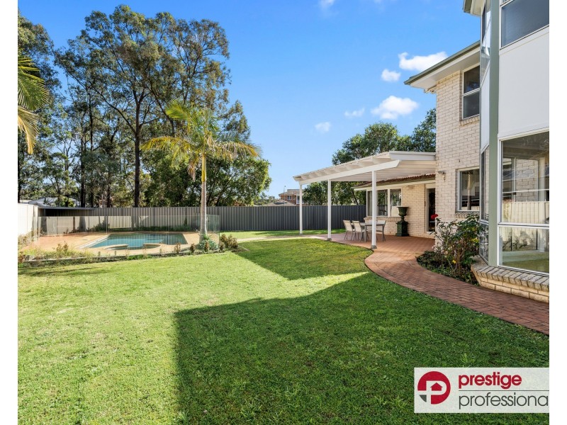 13 Wattle Grove Drive, Wattle Grove NSW 2173