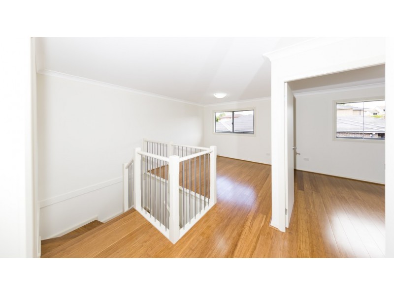 2/87 Cornelia Road, Toongabbie NSW 2146