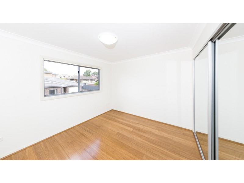 2/87 Cornelia Road, Toongabbie NSW 2146