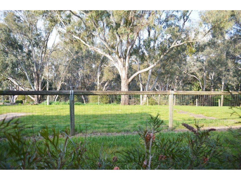 46 High Street, Barnawartha VIC 3688