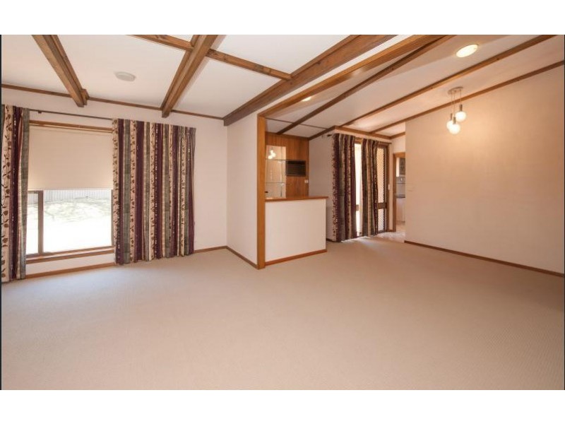 584 zago court, Lavington NSW 2641