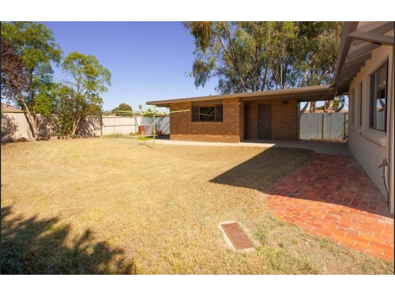 584 zago court, Lavington NSW 2641