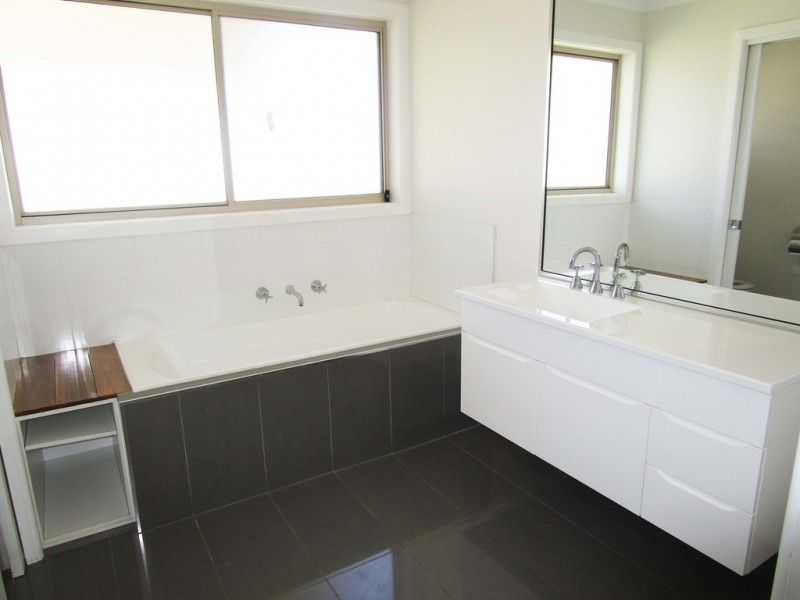 522 Kotthoff Street, Lavington NSW 2641