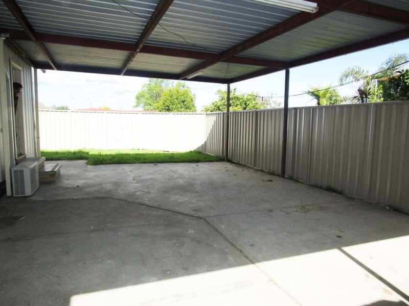 522 Kotthoff Street, Lavington NSW 2641