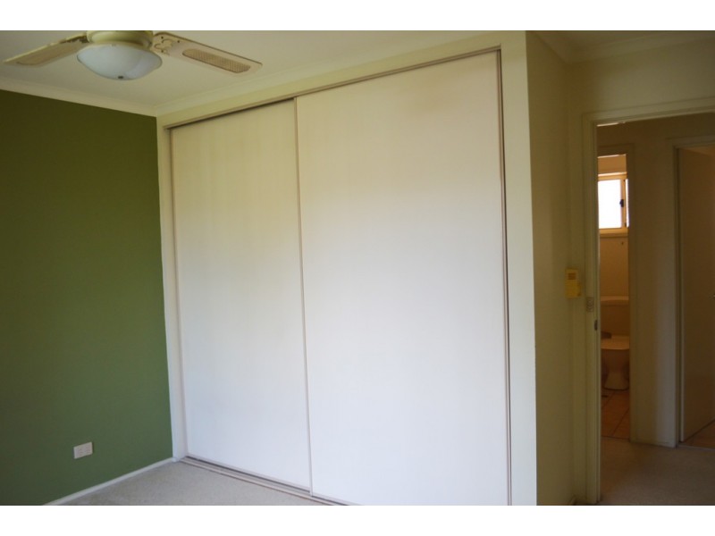 2/419 Prune Street, Lavington NSW 2641