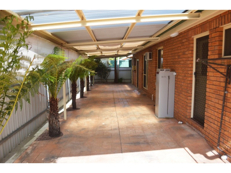 2/419 Prune Street, Lavington NSW 2641