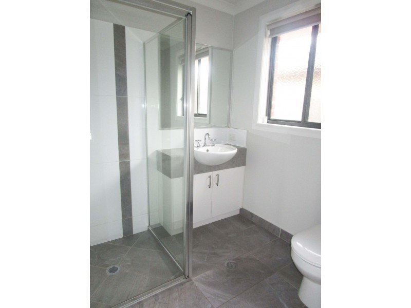 124 Ava Avenue, Thurgoona NSW 2640