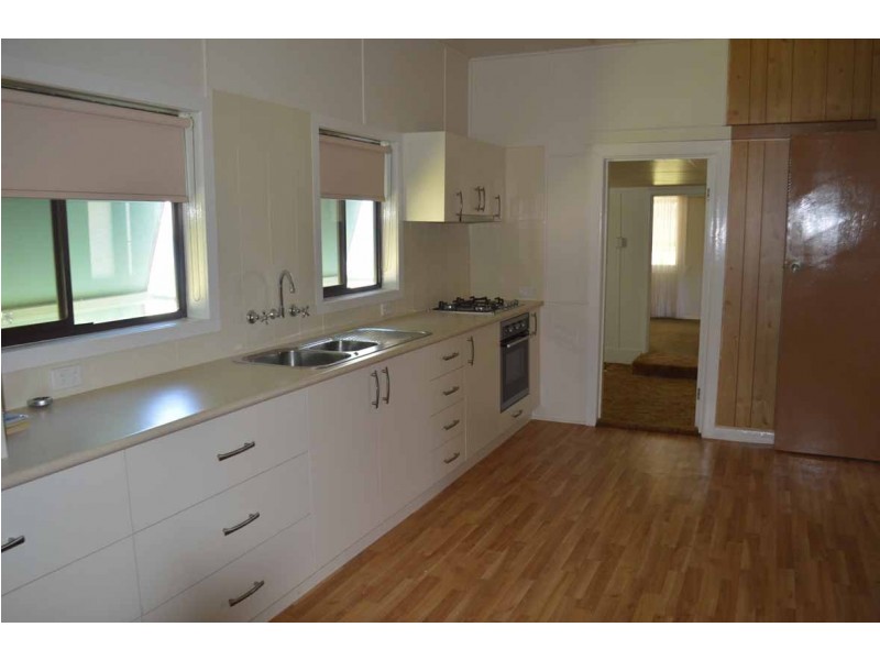 308 Kaitlers Road, Lavington NSW 2641