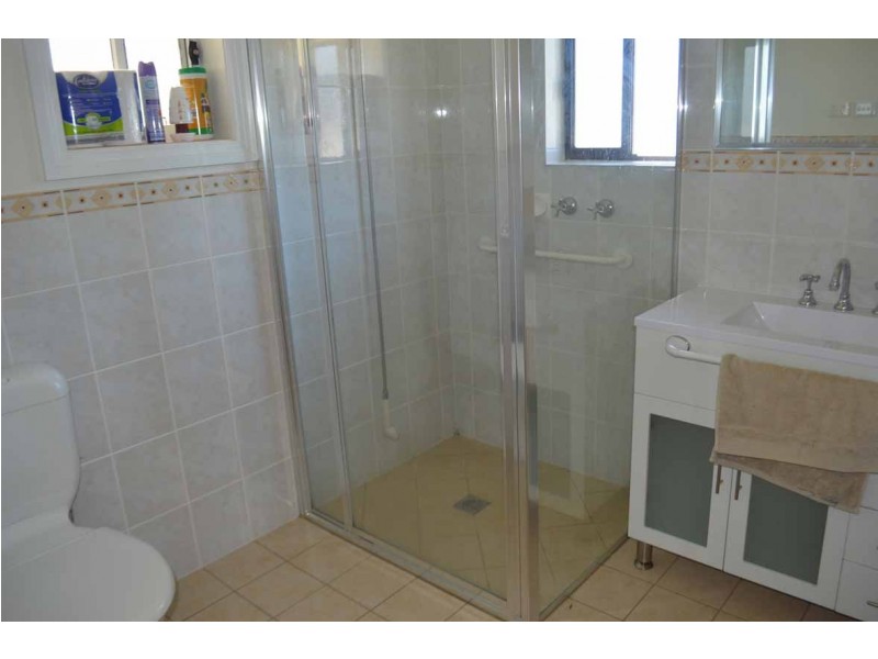 308 Kaitlers Road, Lavington NSW 2641