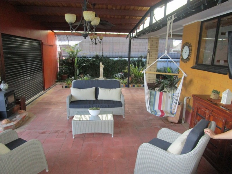 411 Kunama Court, Lavington NSW 2641