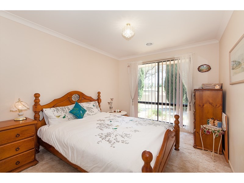 525 Kotthoff Street, Lavington NSW 2641