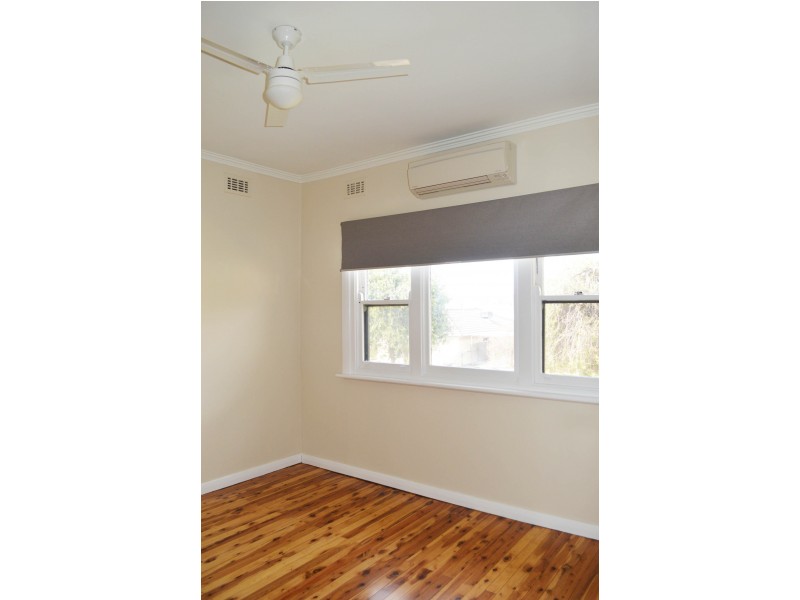 527 Cossor Street, Albury NSW 2640