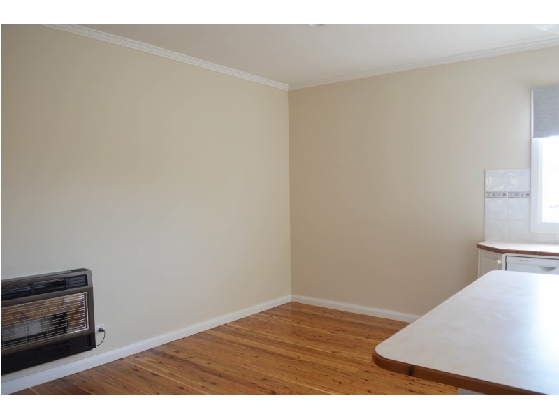 527 Cossor Street, Albury NSW 2640