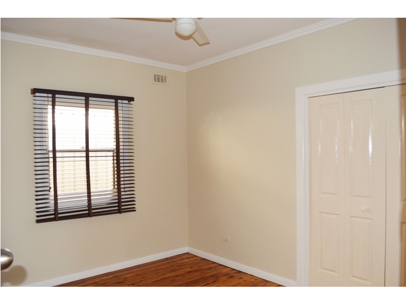 527 Cossor Street, Albury NSW 2640