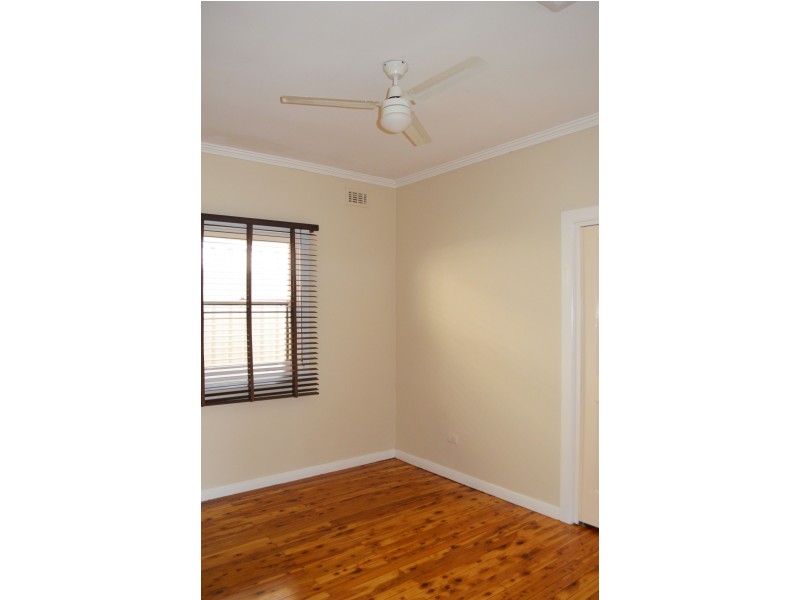 527 Cossor Street, Albury NSW 2640