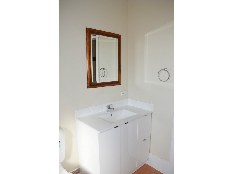 527 Cossor Street, Albury NSW 2640