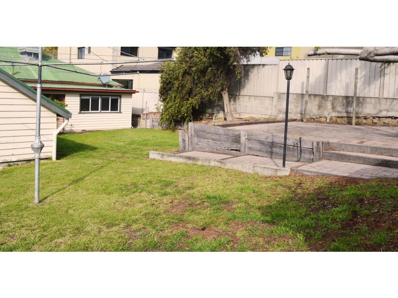 527 Cossor Street, Albury NSW 2640