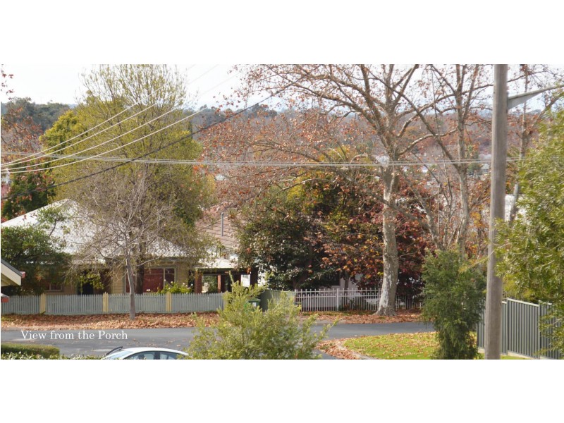 527 Cossor Street, Albury NSW 2640