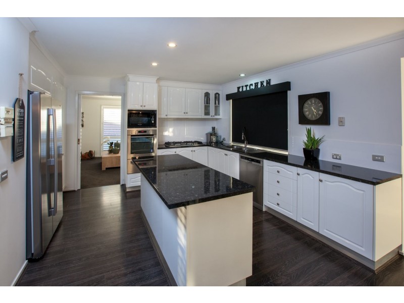 103 Johnston Road, West Albury NSW 2640