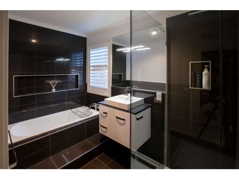 103 Johnston Road, West Albury NSW 2640