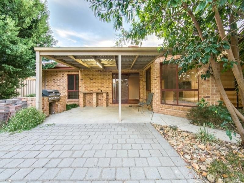 11 Adams Court, Thurgoona NSW 2640