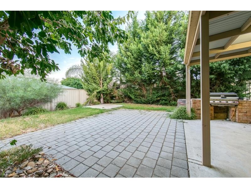 11 Adams Court, Thurgoona NSW 2640