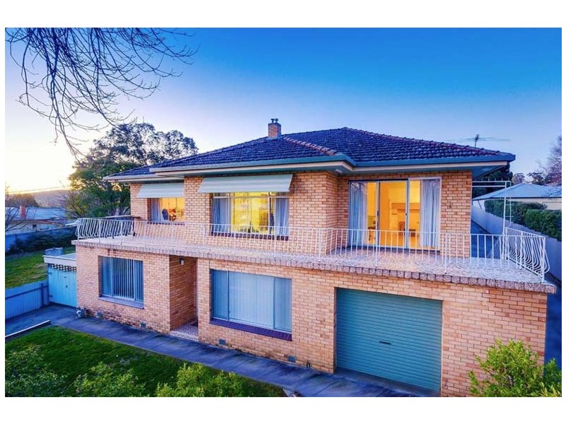 1/300 Norfolk Street, East Albury NSW 2640