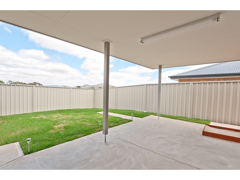 31 Felstead Circuit, Thurgoona NSW 2640