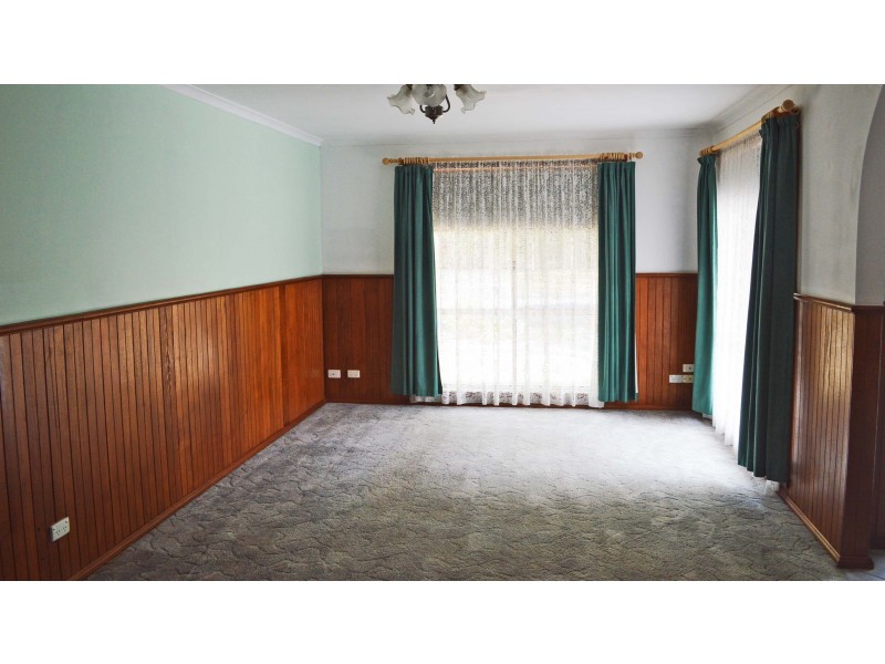 2/1 Saville Avenue, Lavington NSW 2641