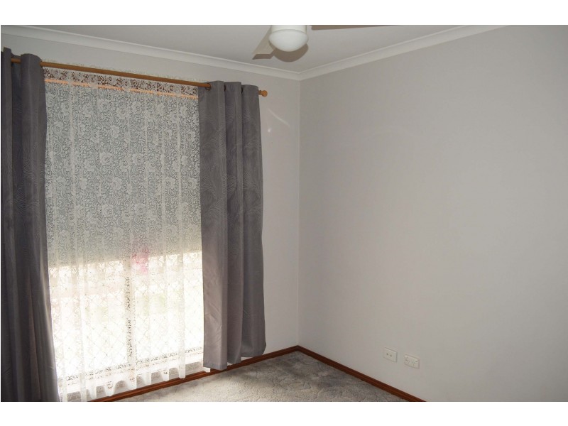 2/1 Saville Avenue, Lavington NSW 2641