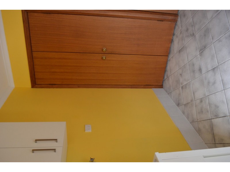 2/1 Saville Avenue, Lavington NSW 2641