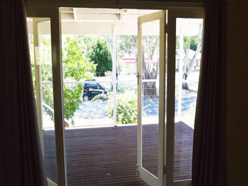 913 Padman Drive, West Albury NSW 2640