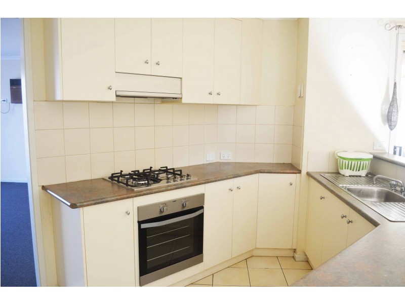 16 Nardoo Court, Thurgoona NSW 2640