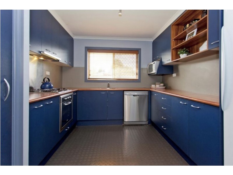 2/472 Heriot Street, Lavington NSW 2641