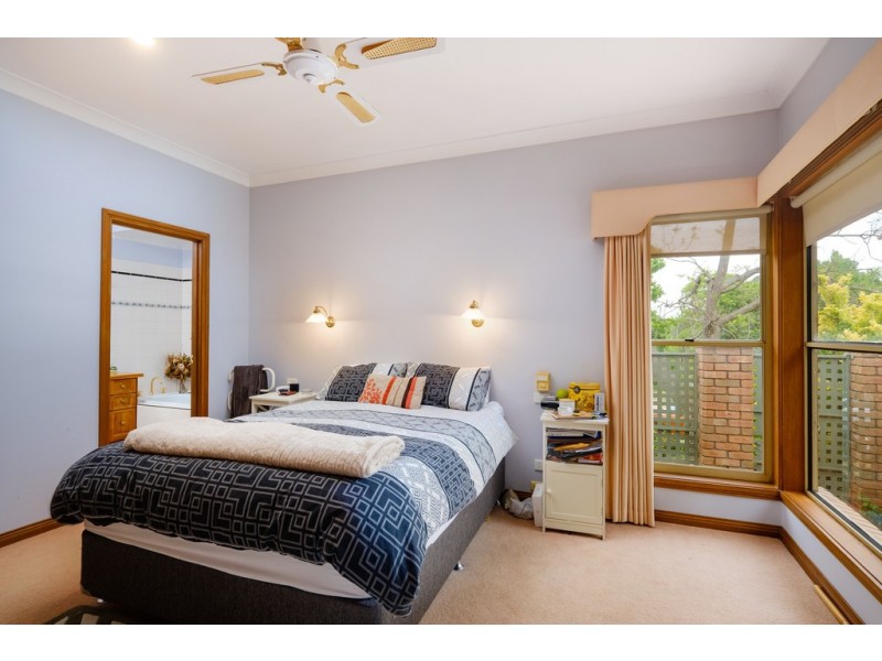 697 Hodge Street, Albury NSW 2640