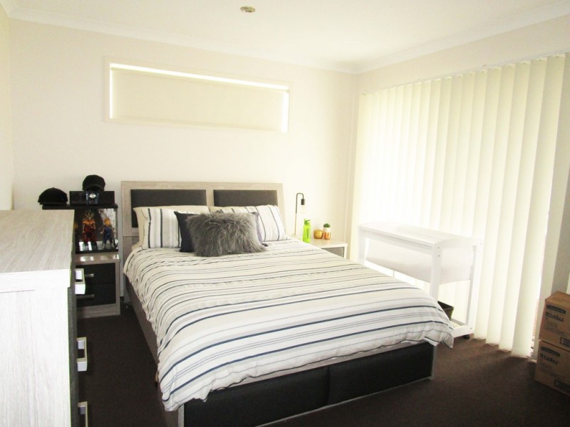 203 Kaitlers Road, Lavington NSW 2641