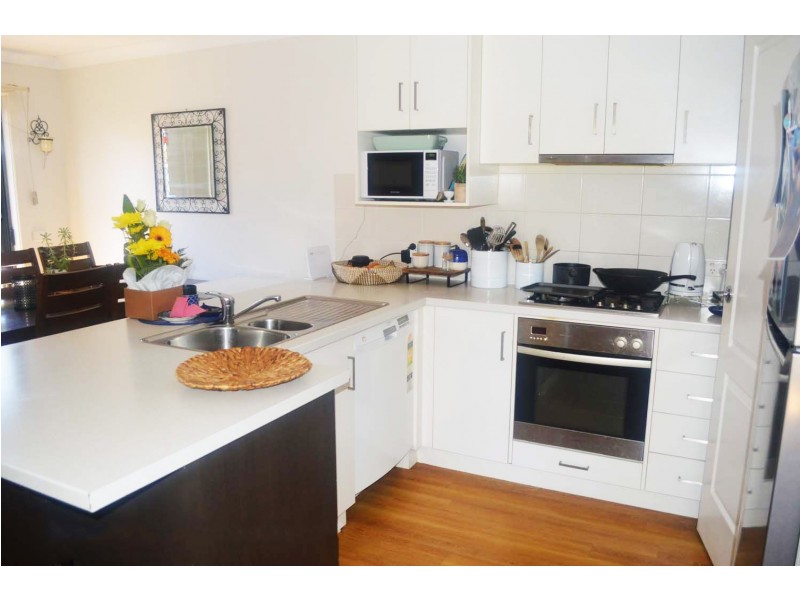 2/450 Ainslie Avenue, Lavington NSW 2641