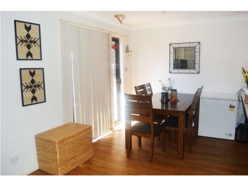 2/450 Ainslie Avenue, Lavington NSW 2641