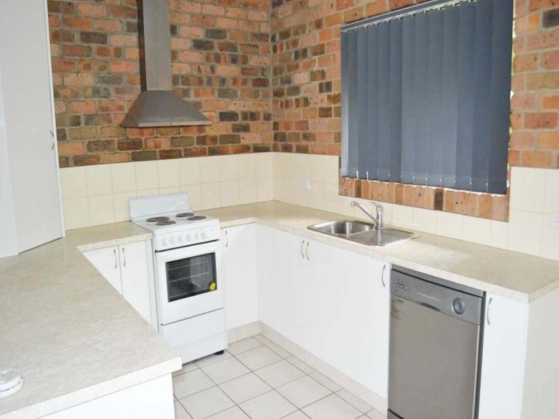 3/245 Prune Street, Lavington NSW 2641