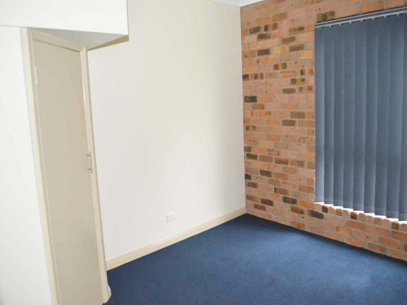 3/245 Prune Street, Lavington NSW 2641